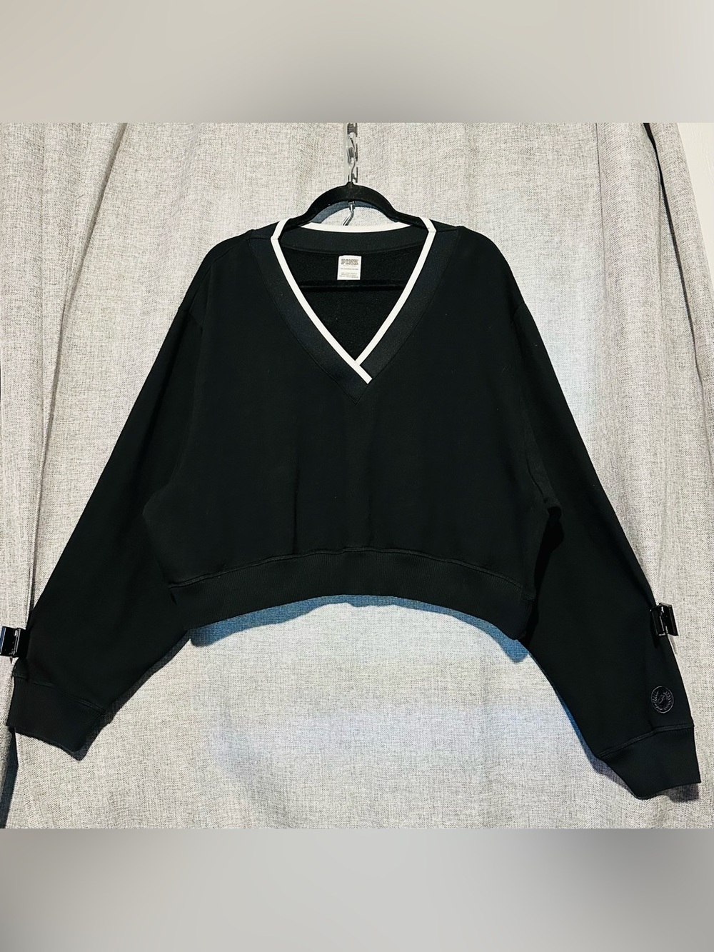 PINK Victoria's Secret Y2K Black Cropped Pullover with White Trim - Picture 2 of 6